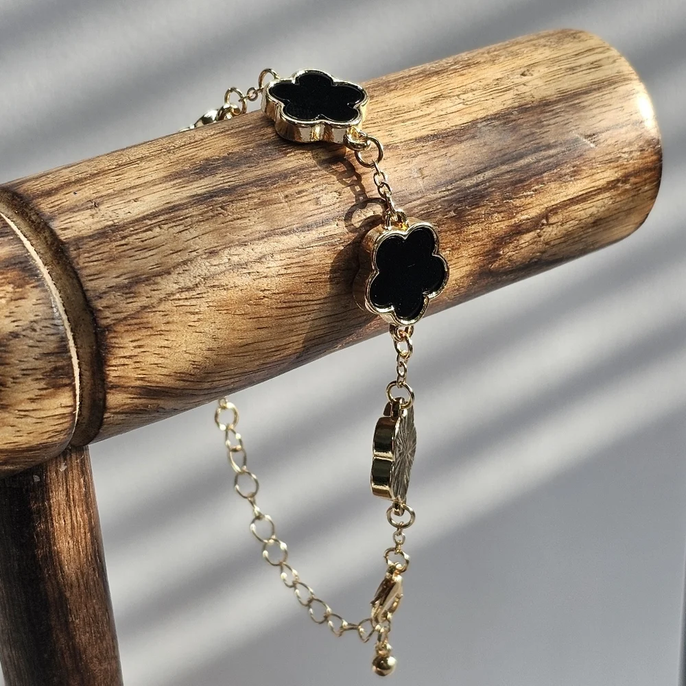 Bohemian Clover Black Gold Fashion Charm Bracelet